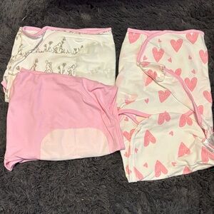 Pink and White Velcro Baby Swaddle Set